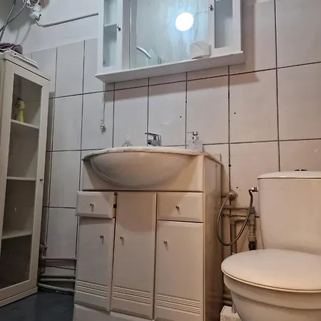 Comfy 1-room Near Bus Station *